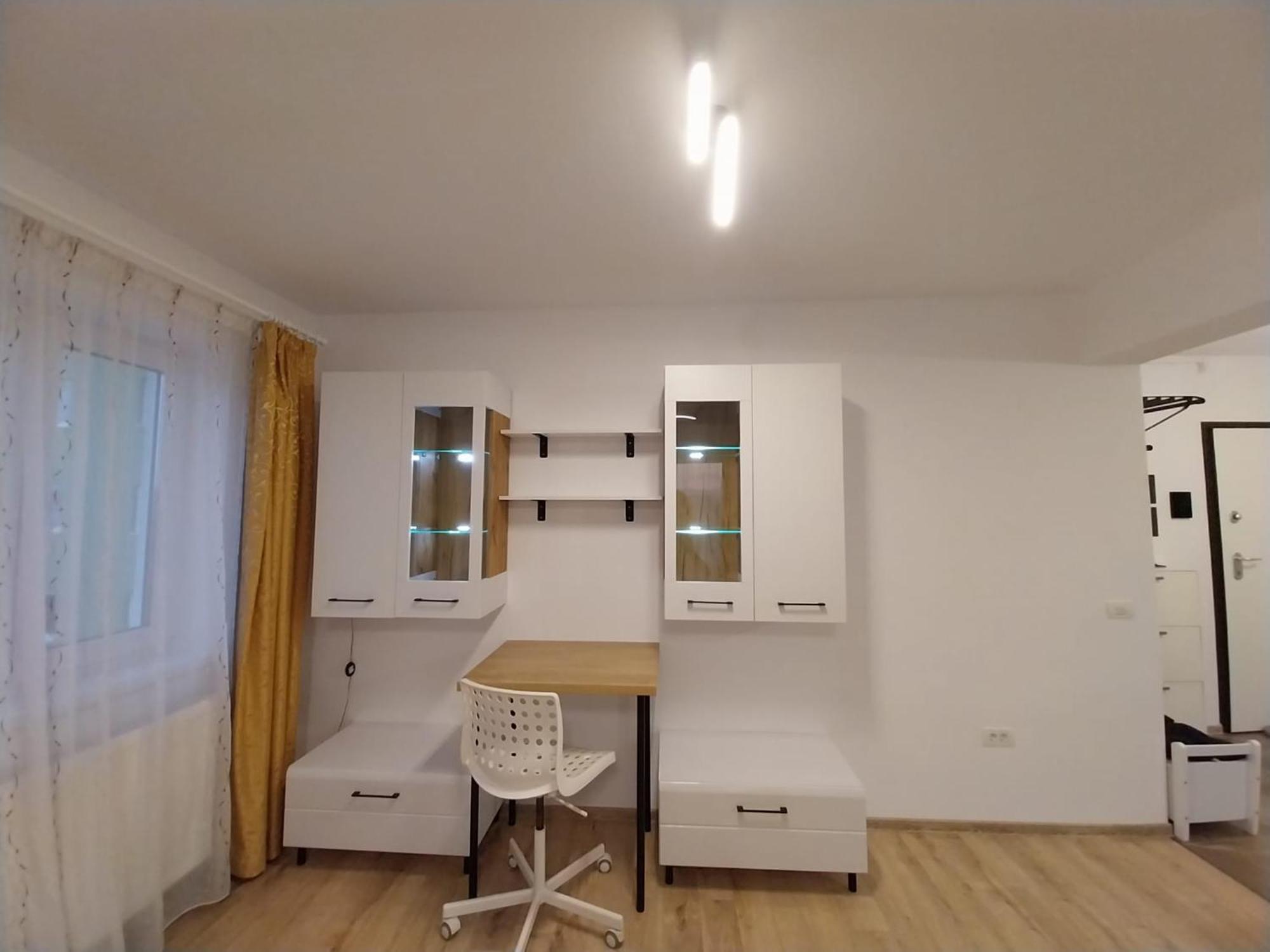 Apartament Topcity Coresi 2